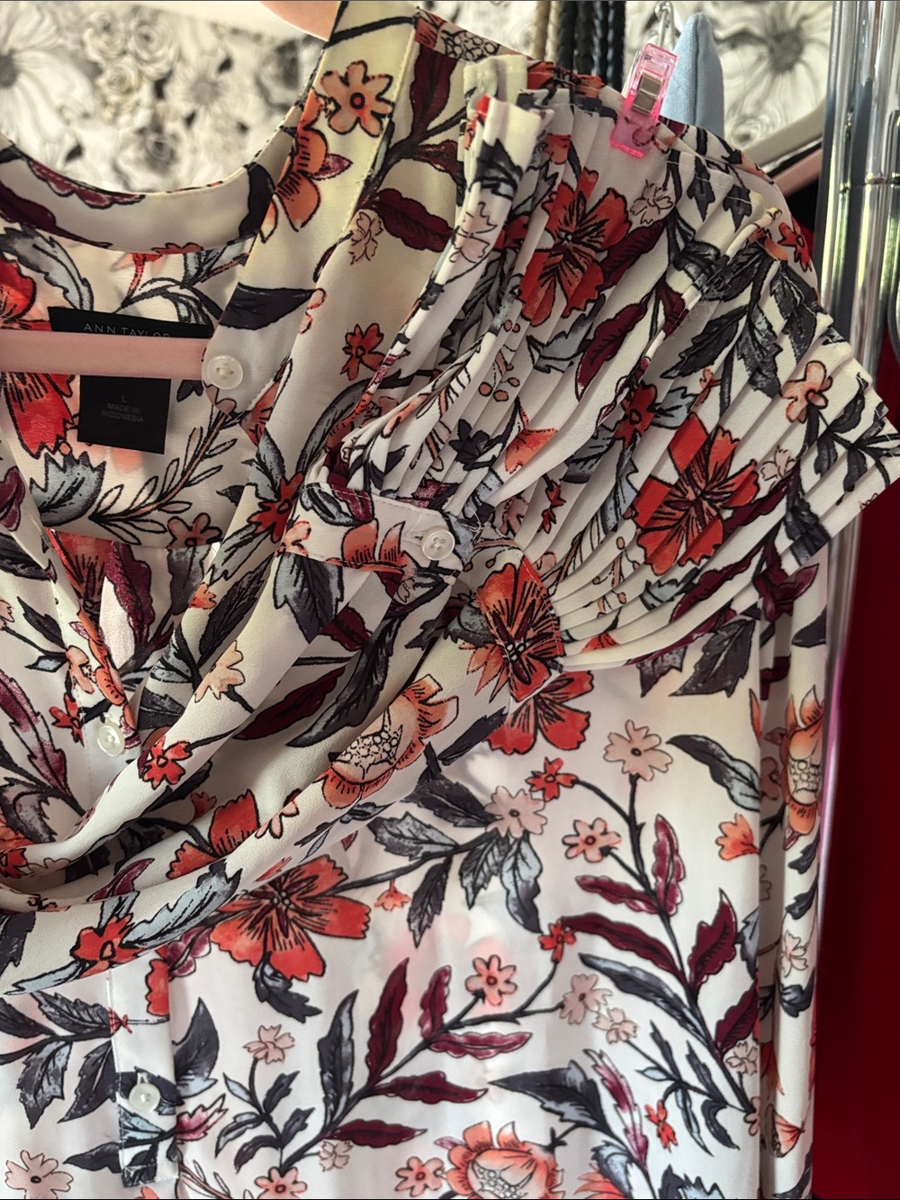 Ann Taylor Floral Button-Front Blouse in White and Coral - Picture 2 of 2